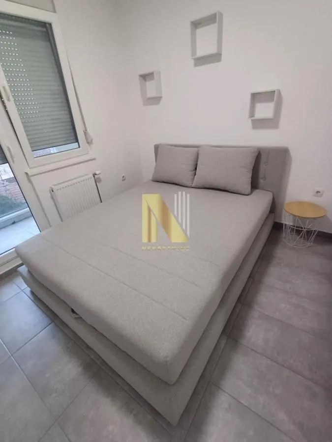 Prodaja, dvosoban stan, 43m², Salajka, Novi Sad Sve Podlokacije