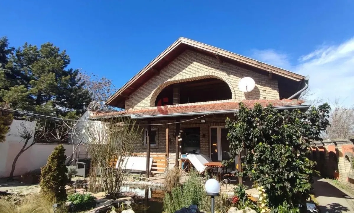 Sale, house, 250m², Novo Selo, Subotica
