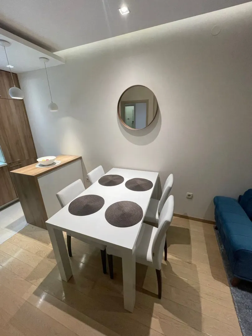 Izdavanje, jednosoban stan, 43m², City Kvart, Podgorica