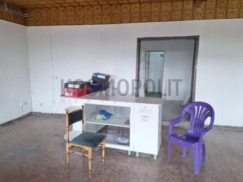 Rent, office space, 90m², Resnik, Beograd - image 2