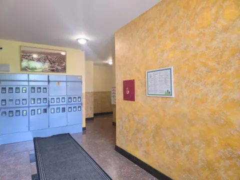 Prodaja, jednosoban stan, 52m², Centar, Nikšić - image 13