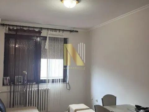 Rent, studio apartment, 30m², Adamovićevo Naselje, Novi Sad Sve Podlokacije