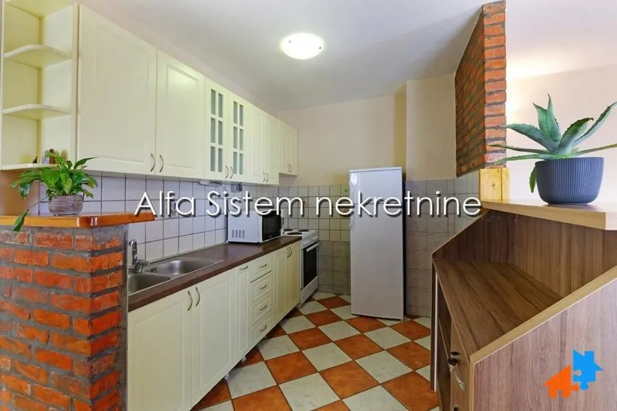 Rent, house, 300m², Zvezdarska Šuma, Zvezdara Sve Podlokacije