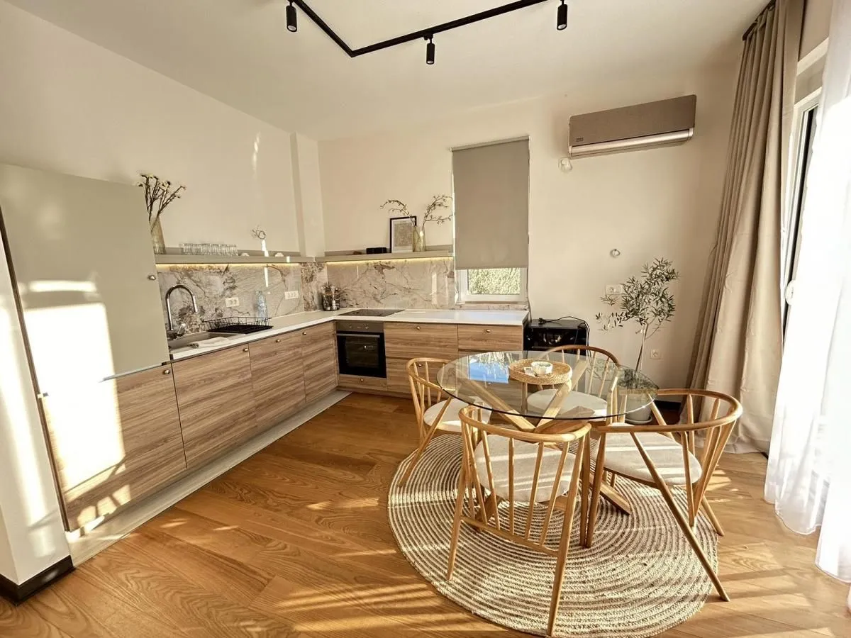 Sale, two bedroom apartment, 76m², Pržno, Budva
