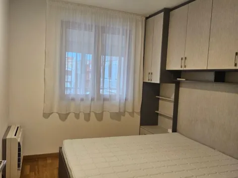 Rent, one bedroom apartment, 43m², Tološka šuma, Podgorica - image 4