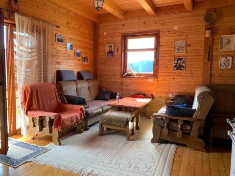 Izdavanje, kuća, 75m², Centar, Žabljak - image 8