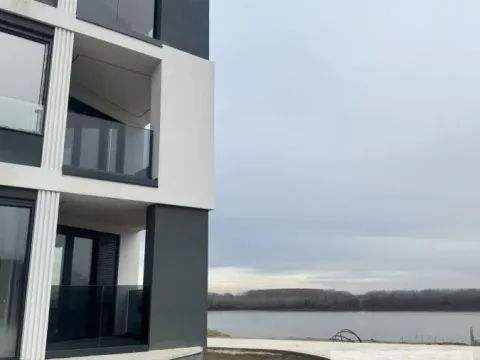 Prodaja, trosoban stan, 85m², Novi Banovci, Stara Pazova - image 1