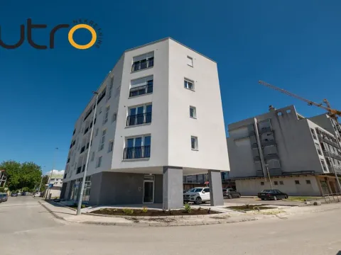 Prodaja, jednosoban stan, 45m², Podgorica, Crna Gora - image 8