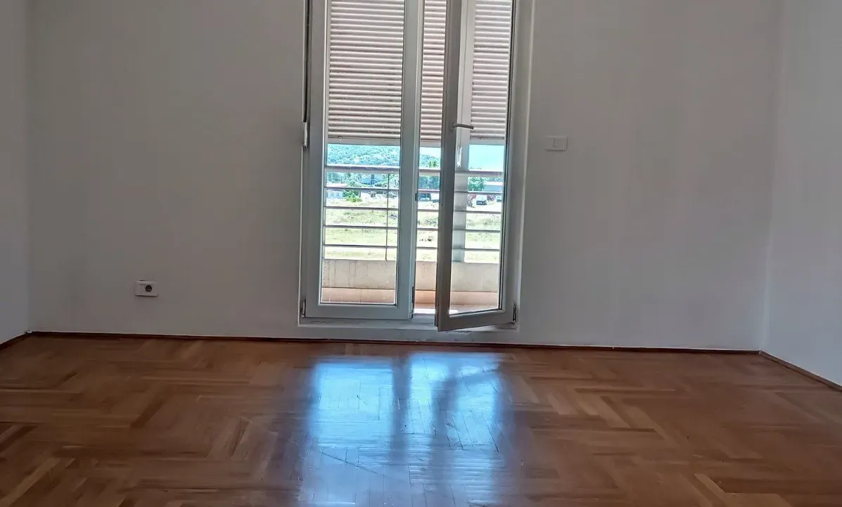 Prodaja, jednosoban stan, 48m², Stari Aerodrom, Podgorica