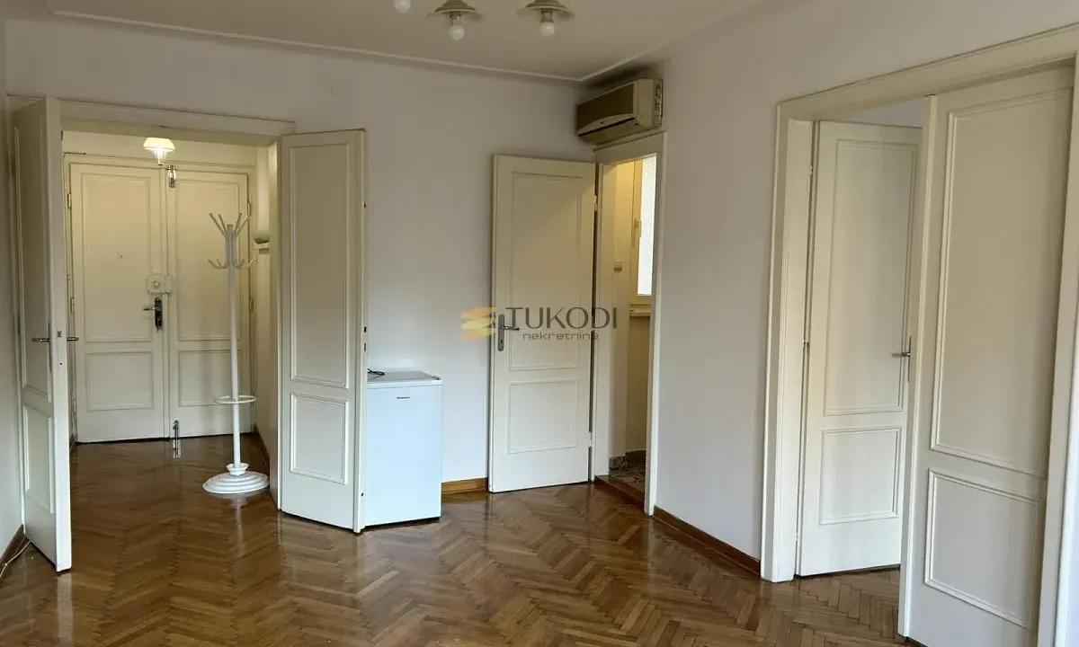 Rent, office space, 40m², Stari Grad, Beograd