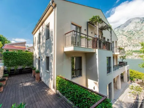 Sale, two bedroom apartment, 174m², Muo, Kotor - image 5