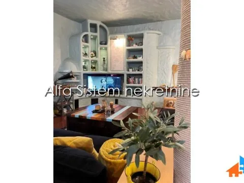 Izdavanje, kuća, 360m², Banjica, Voždovac Sve Podlokacije - image 4