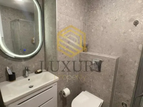 Izdavanje, jednosoban stan, 45m², Centar, Tivat - image 4