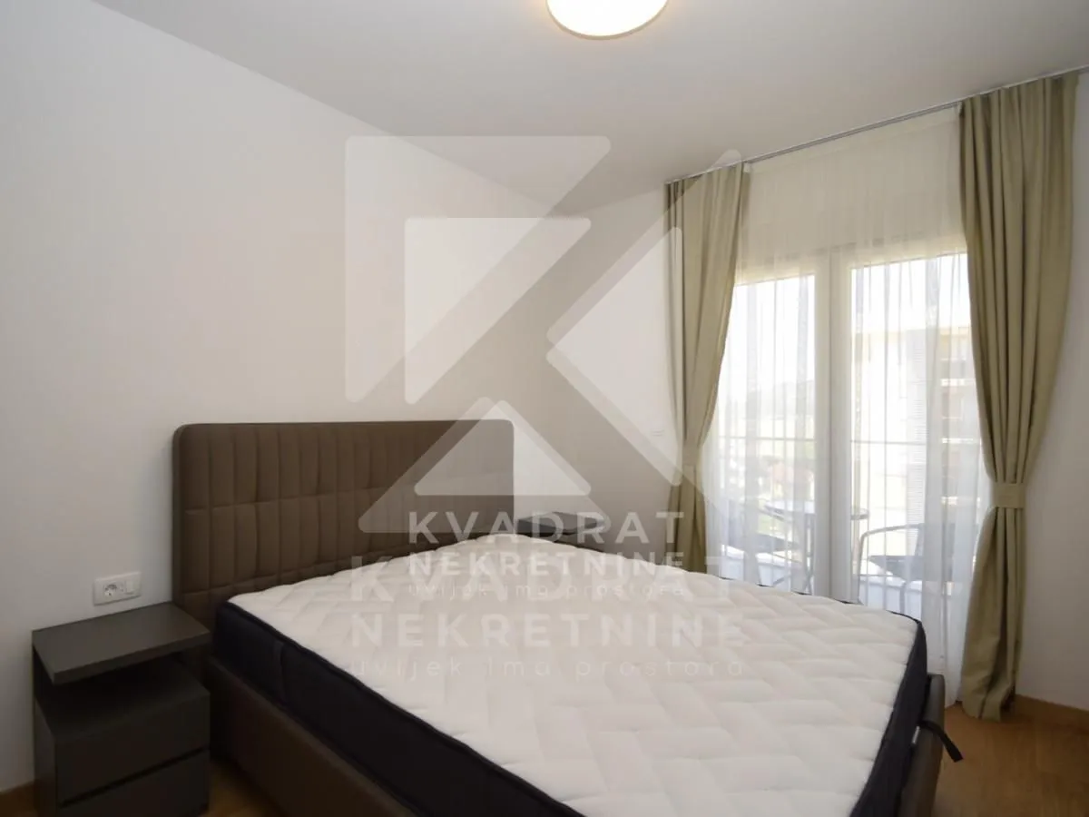 Izdavanje, dvosoban stan, 76m², New City, Podgorica