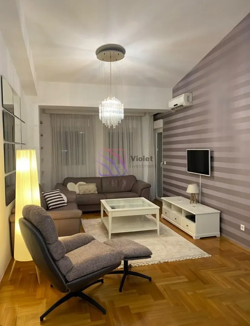 Izdavanje, jednosoban stan, 52m², City Kvart, Podgorica