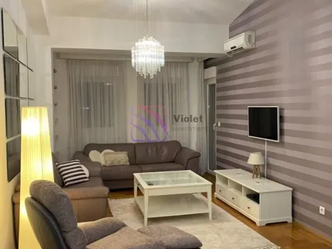 Izdavanje, jednosoban stan, 52m², City Kvart, Podgorica - image 1