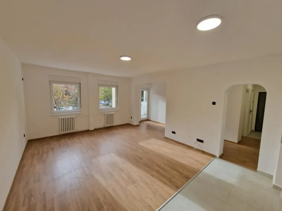 Prodaja, četvorosoban stan, 95m², Nova Detelinara, Novi Sad Sve Podlokacije
