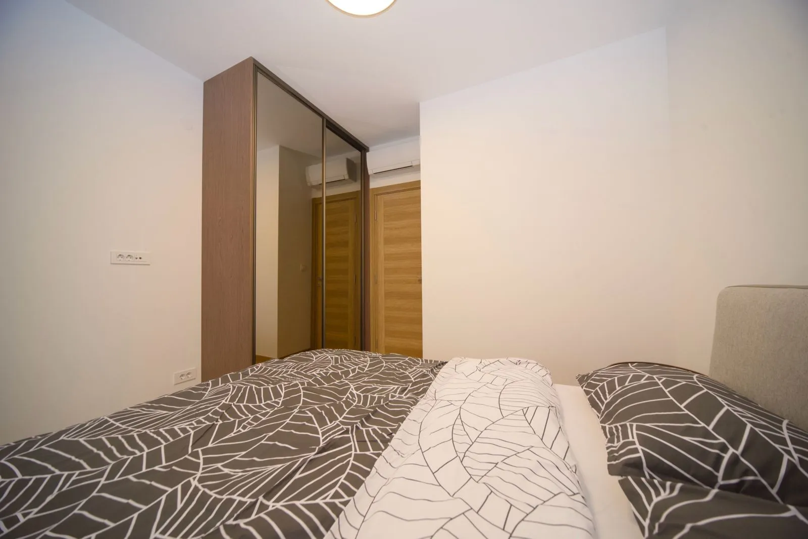 Rent, two bedroom apartment, 80m², City Kvart, Podgorica