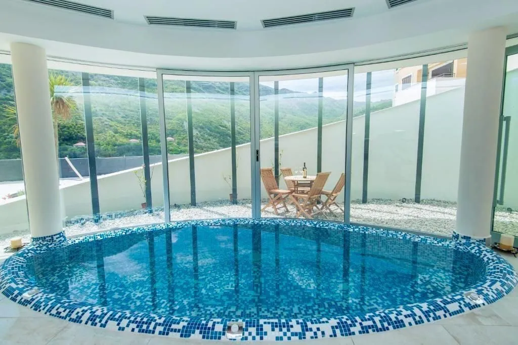 Prodaja, jednosoban stan, 58m², Morinj, Kotor