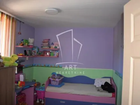 Prodaja, kuća, 336m², Jajinci, Voždovac Sve Podlokacije - image 7