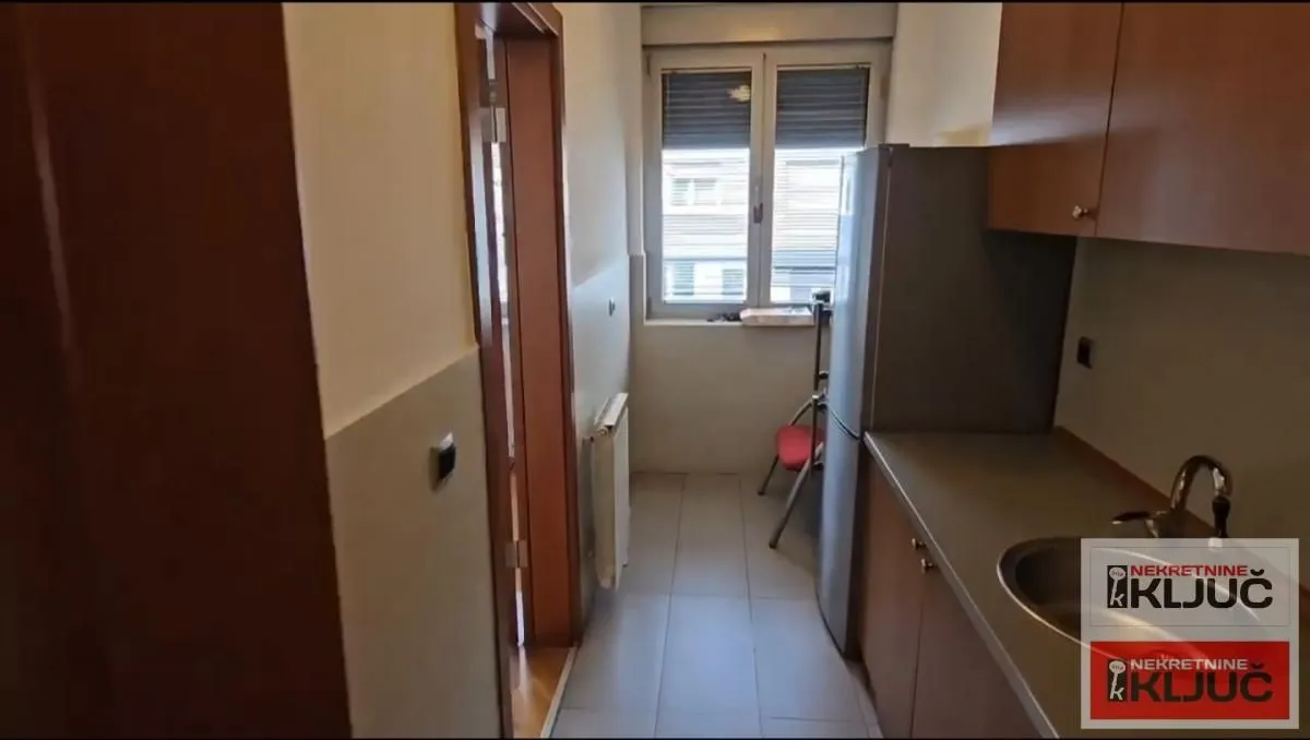 Rent, office space, 117m², Spens, Novi Sad Sve Podlokacije