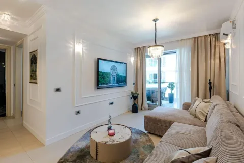 Rent, two bedroom apartment, 94m², Budva, Crna Gora - image 1