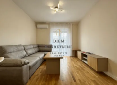 Izdavanje, jednosoban stan, 43m², Podgorica, Crna Gora