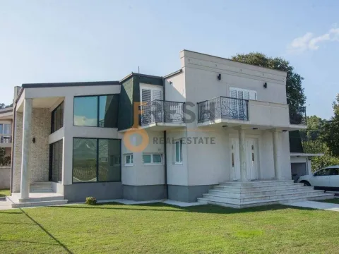 Izdavanje, kuća, 270m², Zagorič, Podgorica