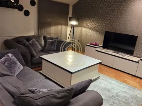 Izdavanje, četvorosoban stan, 90m², Sajmište, Novi Sad - image 2