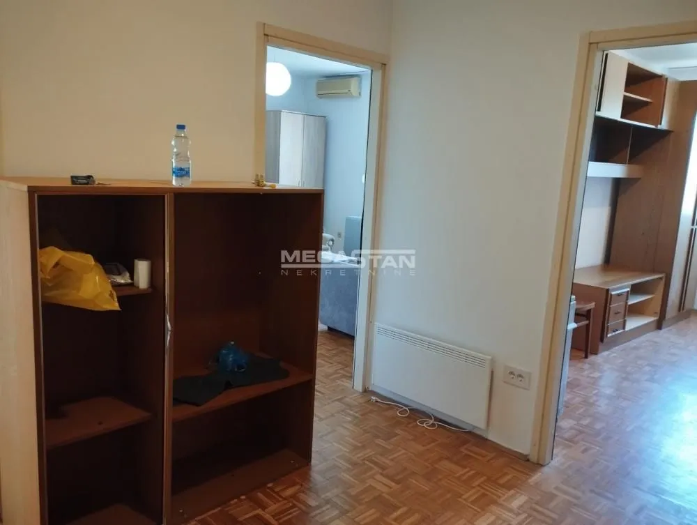 Sale, two bedroom apartment, 56m², Padinska Skela, Palilula Sve Podlokacije
