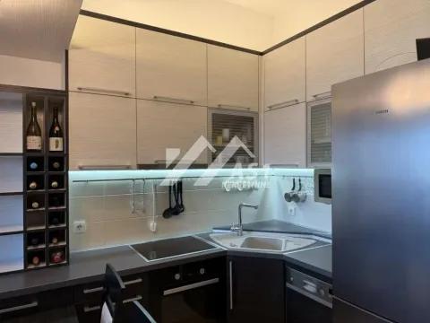 Rent, three bedroom apartment, 60m², Bulevar Oslobodjenja, Novi Sad Sve Podlokacije - image 5