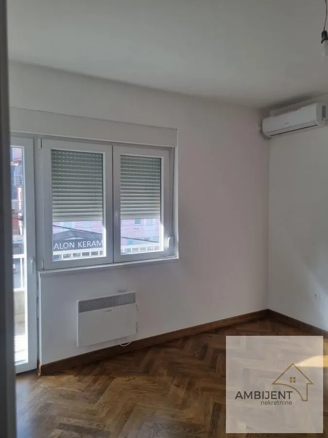 Sale, three bedroom apartment, 78m², Južni Bulevar, Vračar Sve Podlokacije