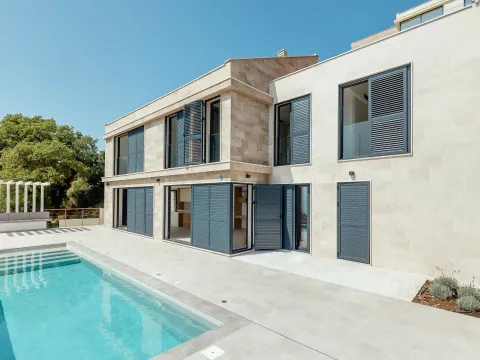 Prodaja, kuća, 250m², Blizikuće, Budva - image 1