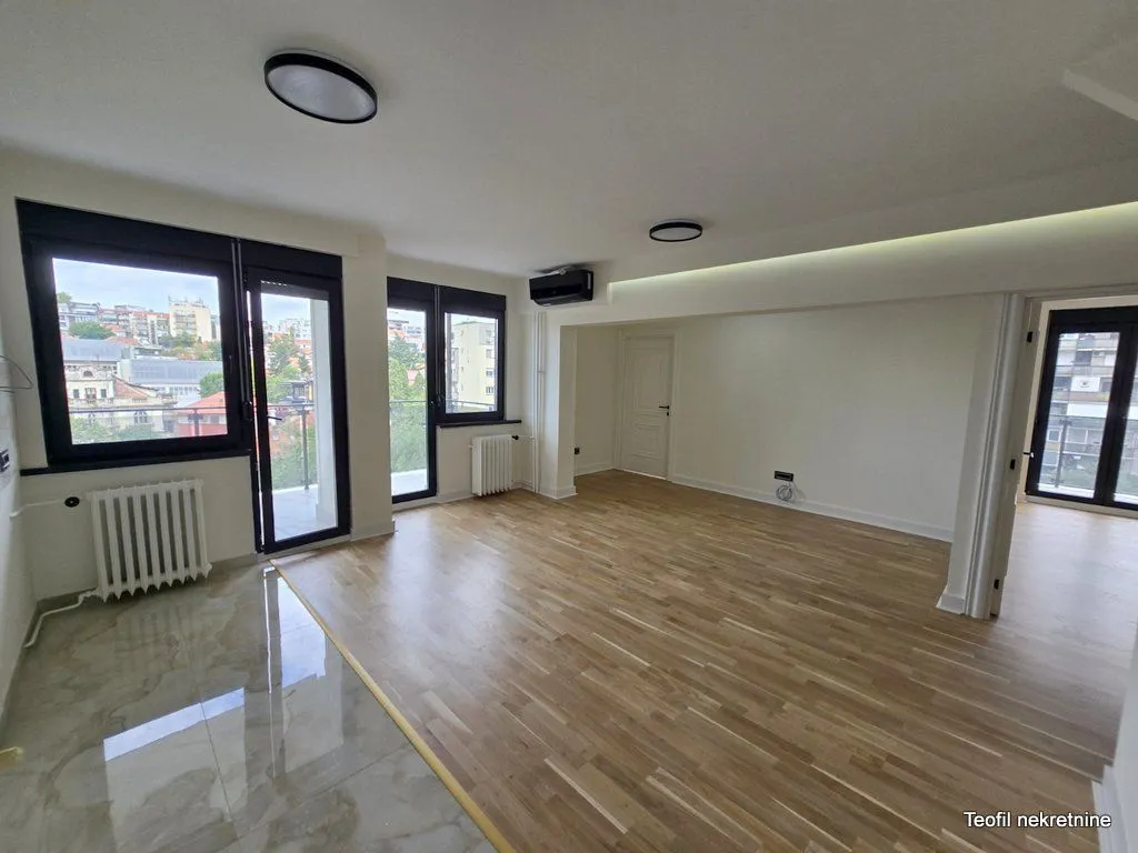 Prodaja, trosoban stan, 75m², Južni Bulevar, Vračar Sve Podlokacije
