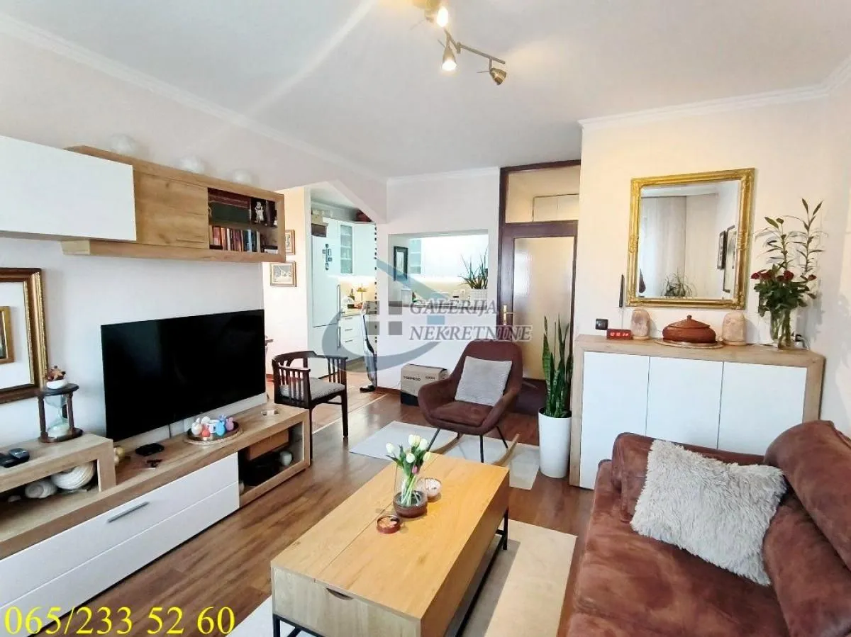 Prodaja, dvosoban stan, 64m², Novi Beograd Blok 62, Novi Beograd Sve Podlokacije