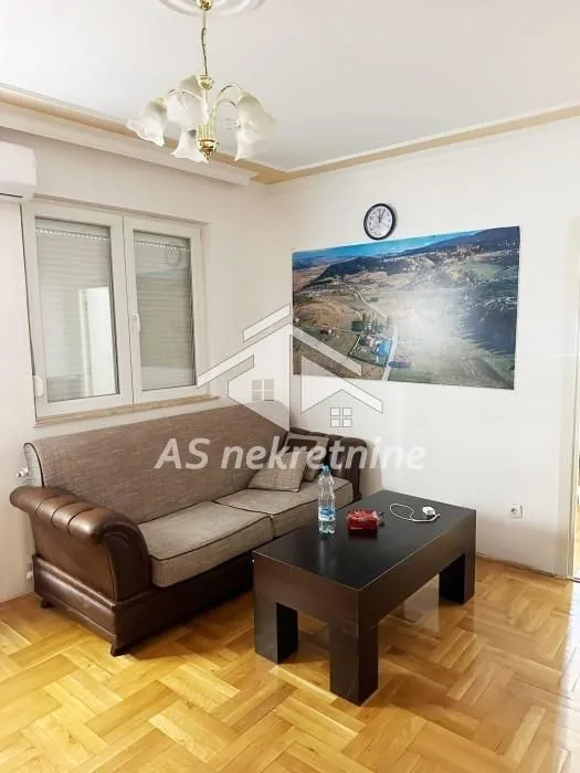Izdavanje, trosoban stan, 60m², Brace Jerković, Voždovac Sve Podlokacije