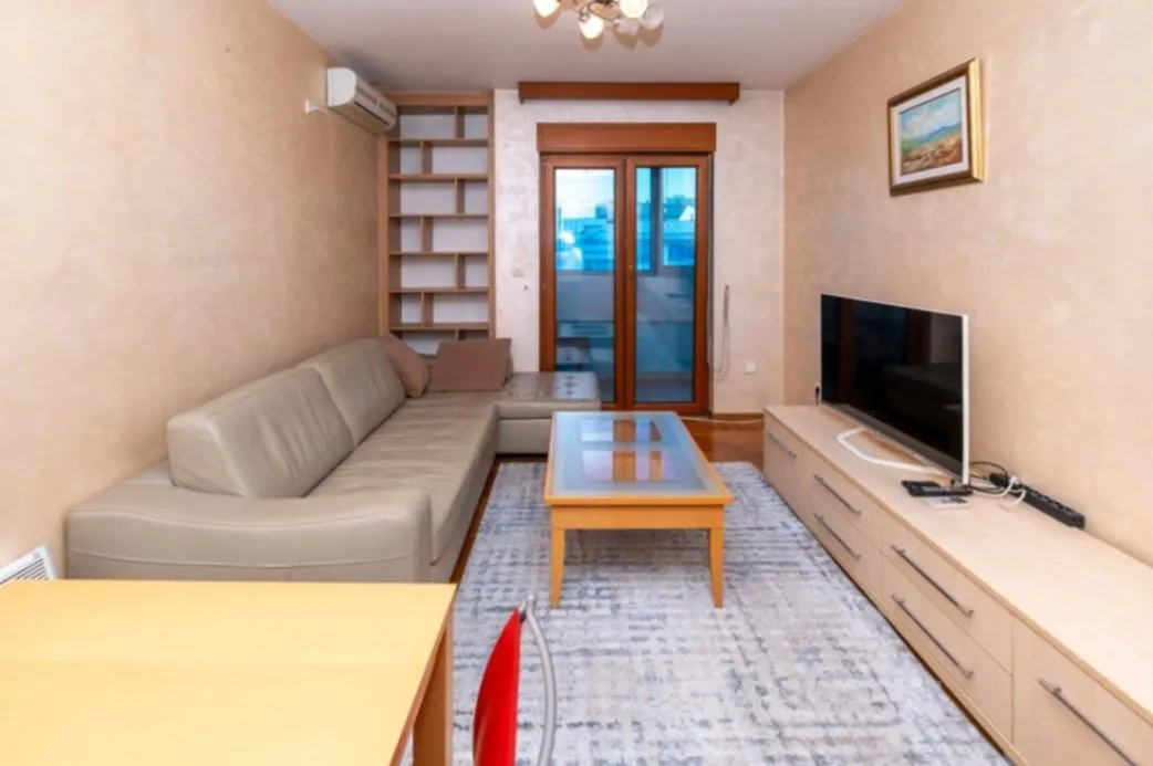 Izdavanje, stan, 50m², Preko Morače, Podgorica