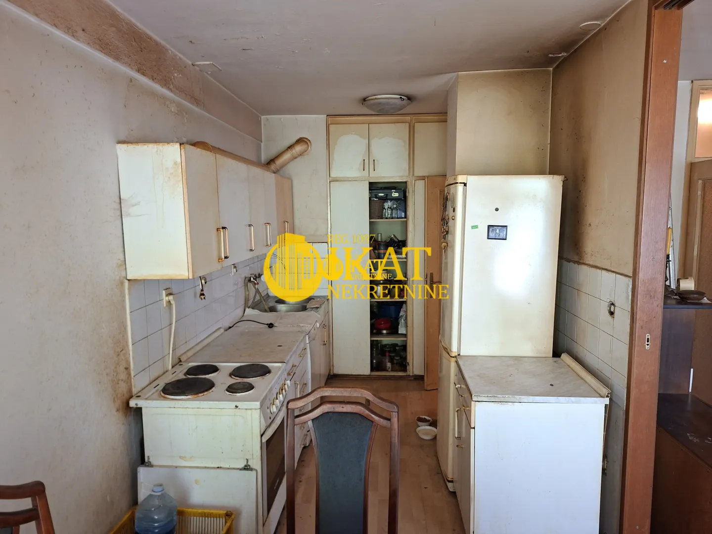 Prodaja, dvosoban stan, 74m², Crveni Krst, Beograd