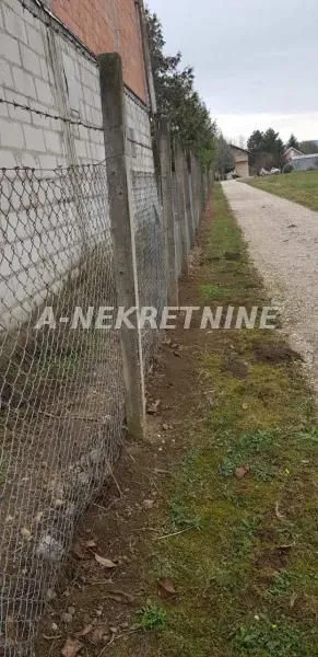 Izdavanje, plac, 2000m², Veternik, Novi Sad Sve Podlokacije