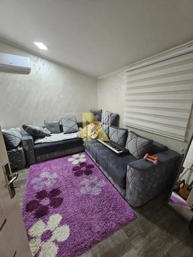 Sale, house, 242m², Lipov gaj, Novi Sad Sve Podlokacije