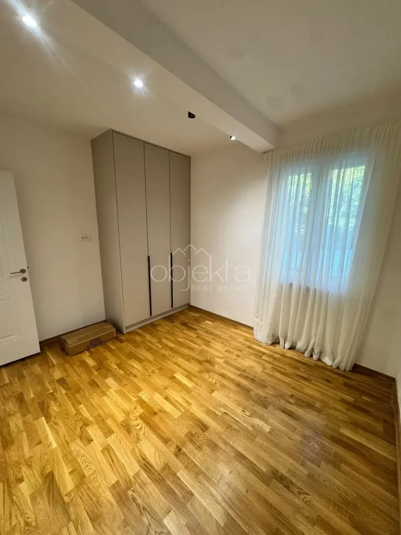 Rent, two bedroom apartment, 62m², Tivat, Crna Gora