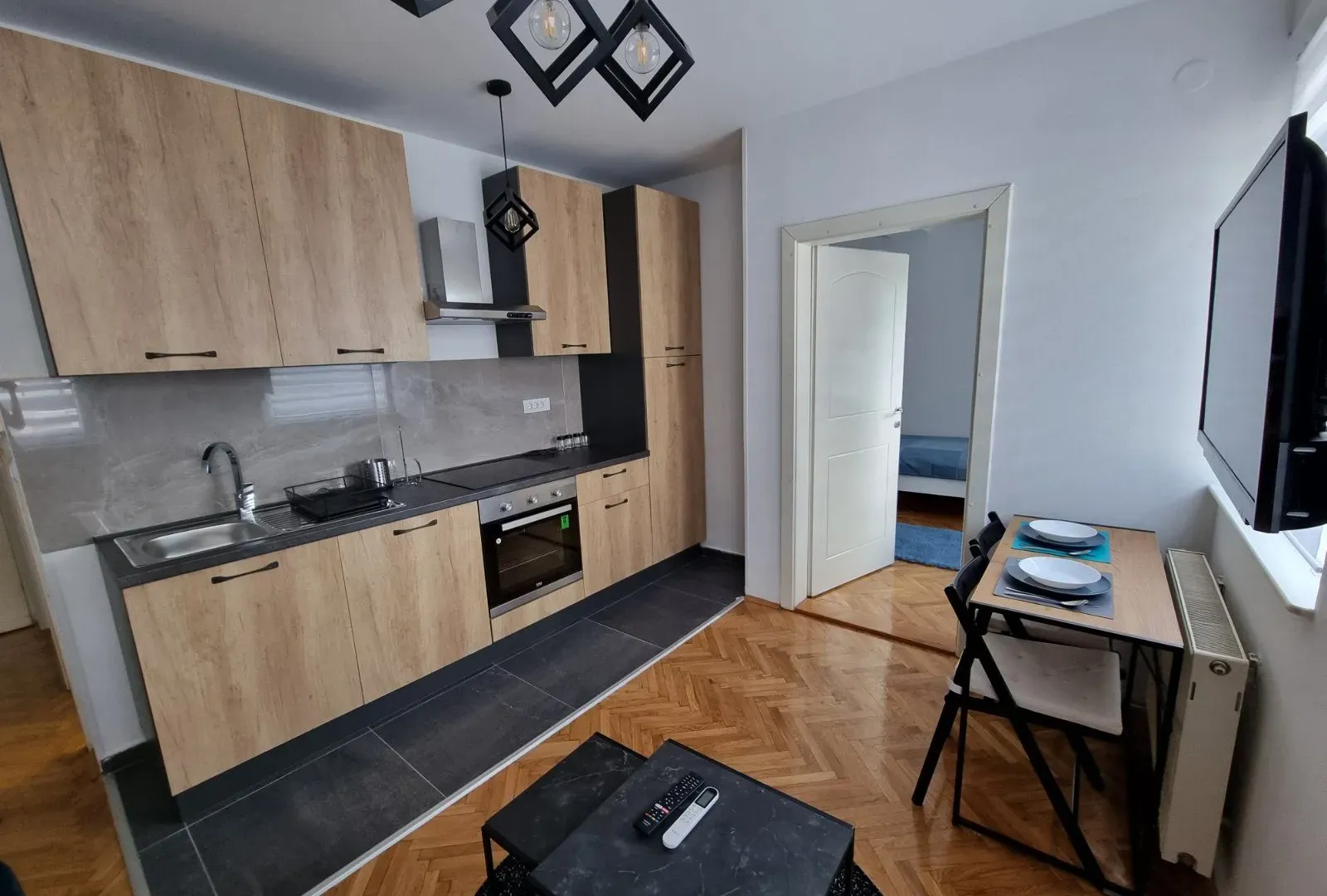 Izdavanje, jednosoban stan, 31m², Grbavica, Novi Sad Sve Podlokacije