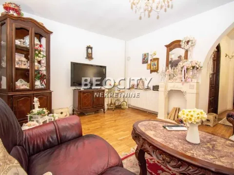Sale, house, 186m², Novi Grad, Subotica - image 12