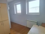 Izdavanje, poslovni prostor, 1000m², Dobanovci, Surčin - image 9