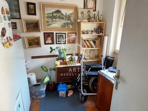 Prodaja, trosoban stan, 80m², Stari Grad, Beograd - image 4