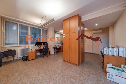 Sale, office space, 138m², Banovo Brdo, Beograd - image 9