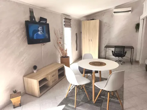 Rent, studio apartment, 40m², Stari Aerodrom, Podgorica - image 12
