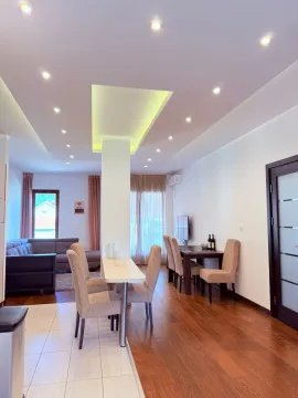 Rent, two bedroom apartment, 77m², Velji Vinogradi, Budva - image 4