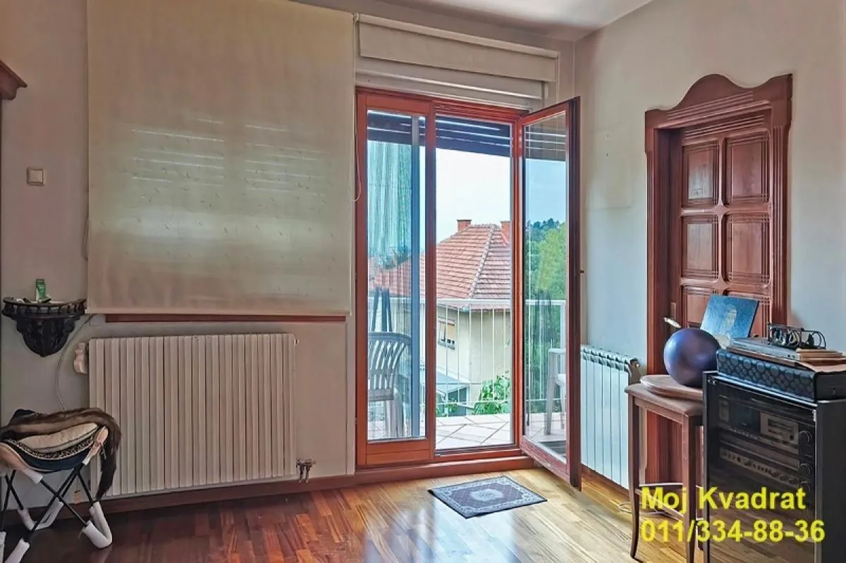 Sale, house, 200m², Banovo Brdo, Beograd