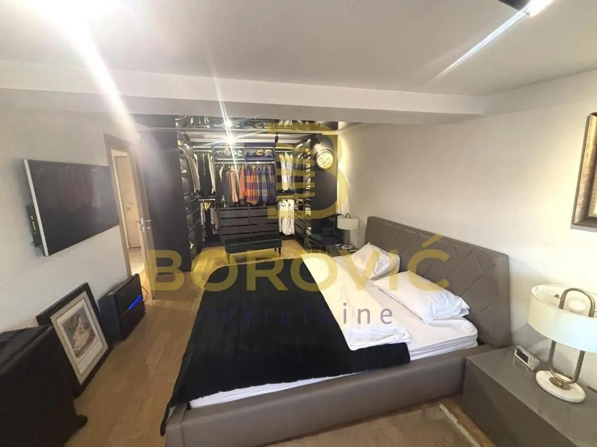 Prodaja, trosoban stan, 83m², Vračar Sve Podlokacije, Beograd